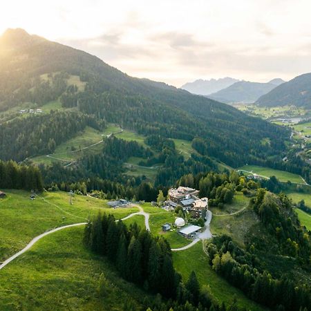 Holzhotel Forsthofalm Leogang Exterior photo
