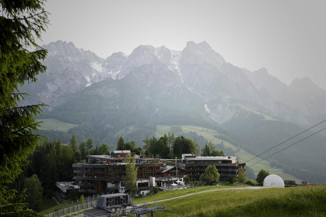 Holzhotel Forsthofalm Leogang Exterior photo