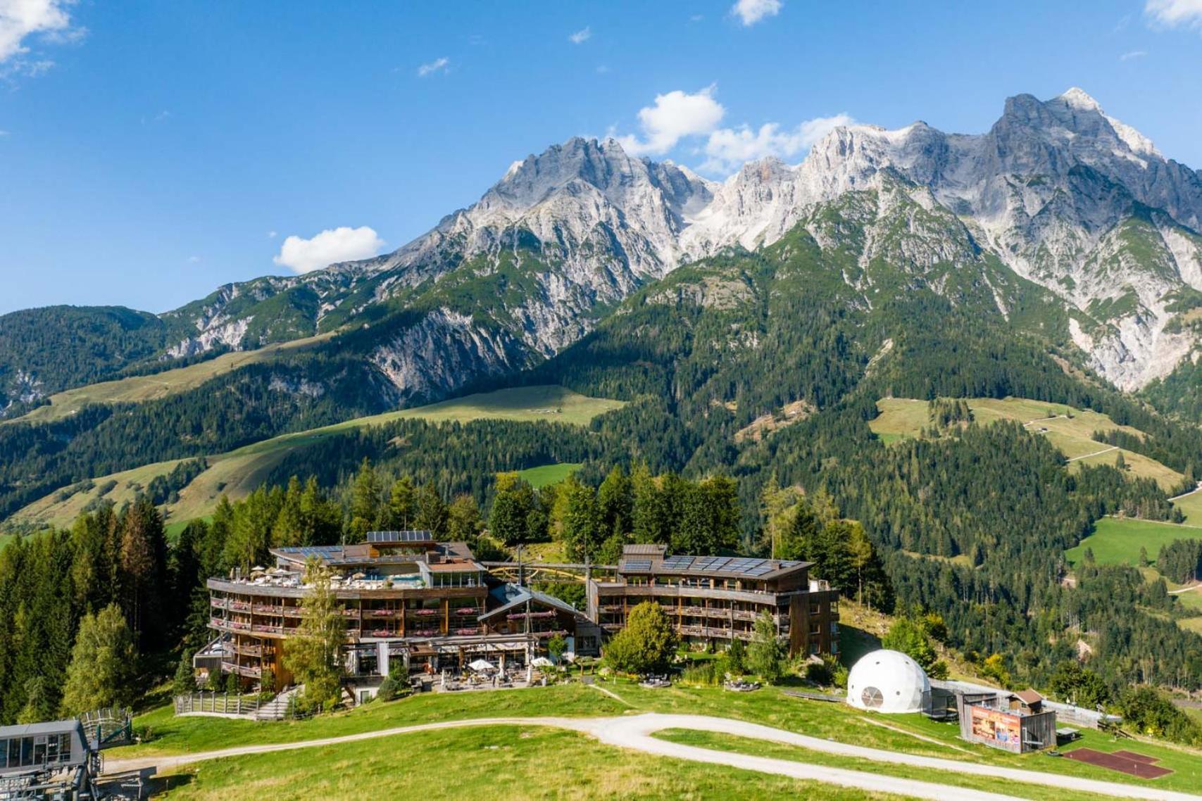 Holzhotel Forsthofalm Leogang Exterior photo