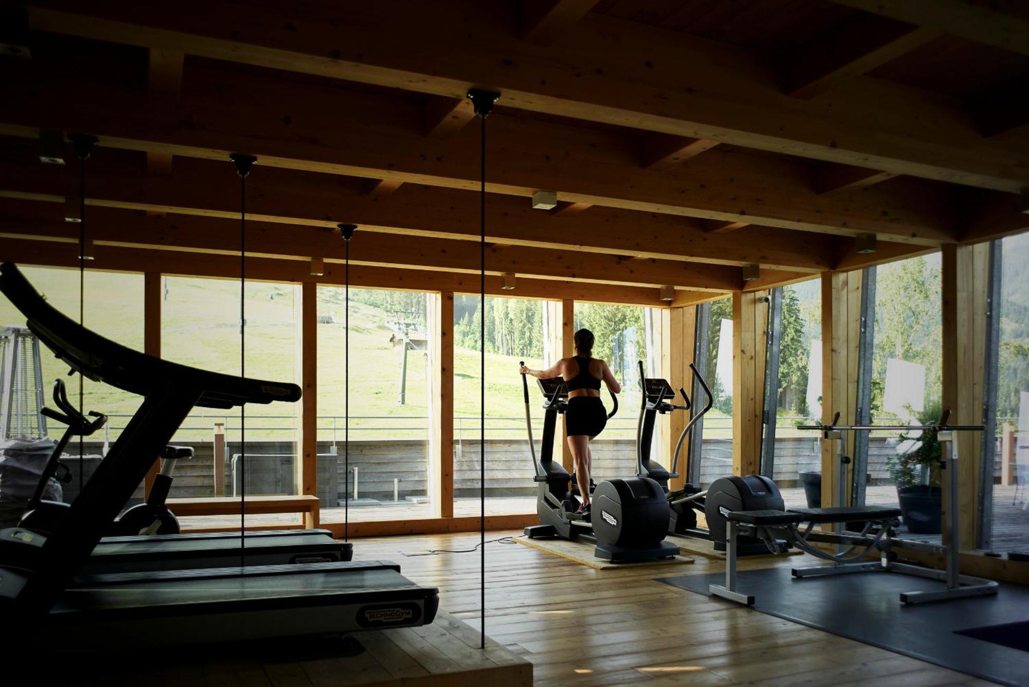 Holzhotel Forsthofalm Leogang Exterior photo