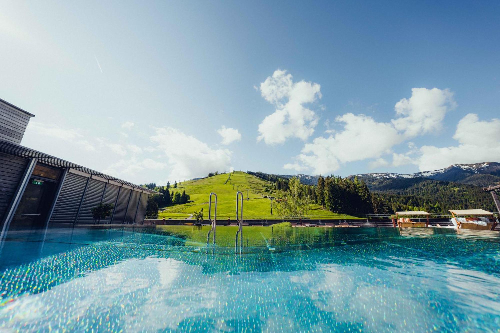 Holzhotel Forsthofalm Leogang Exterior photo
