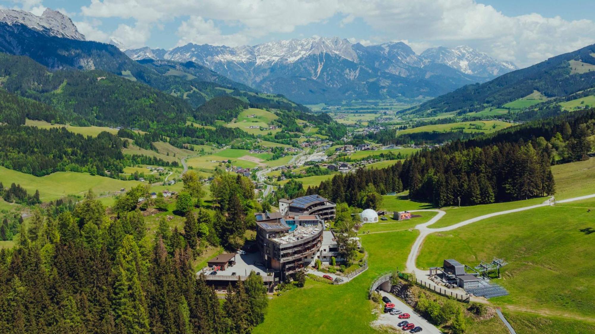 Holzhotel Forsthofalm Leogang Exterior photo